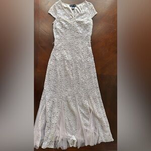 Candalite petite Elegant White Lace Dress size Ps